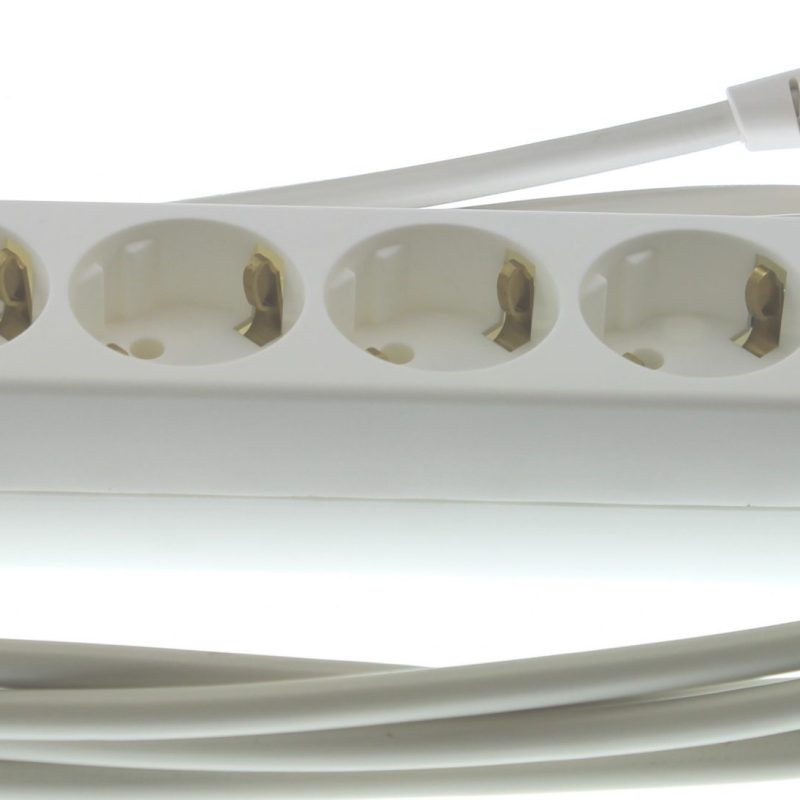 Kaiser Tafelcontactdoos Tcd 5-Voudig 3x1.50Mm Ra 3.0Mtr Snoer Schakelaar en Lamp