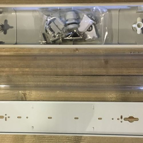 Armatuur voor een Led TLBuis 2x18w Waterdicht 650 x 60mm